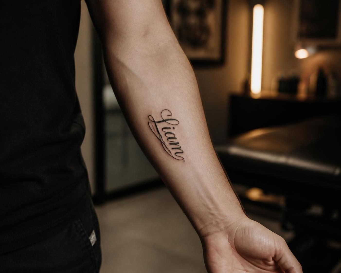 découvrez les styles de tatouage prénom sur avant-bras pour homme qui mettent en valeur la personnalité et le caractère unique. inspirations et conseils pour un tatouage réussi.